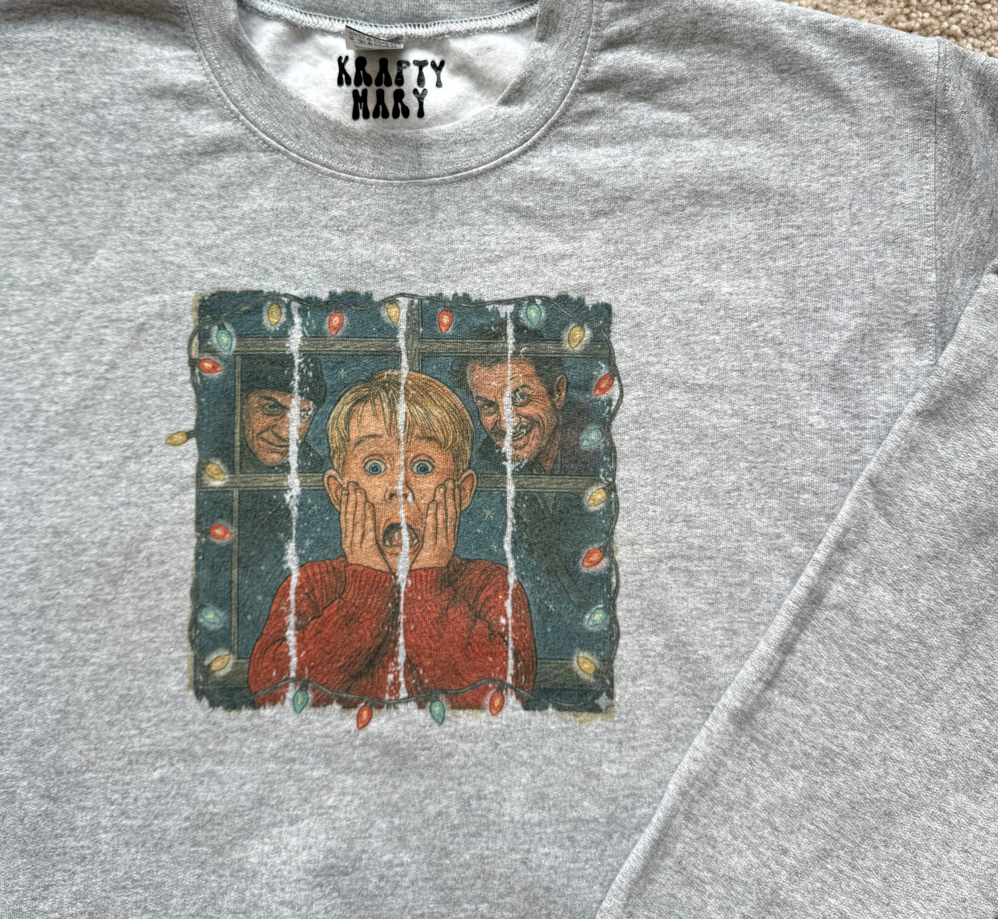 (RTS) HOME ALONE CREWNECK VINTAGE