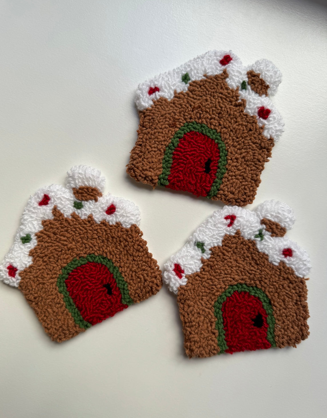 (RTS) GINGERBREAD HOUSE RUG COASTER