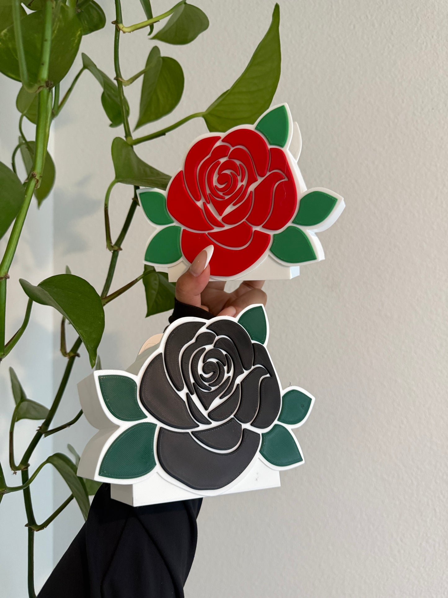 (RTS) ROSE PEN HOLDER