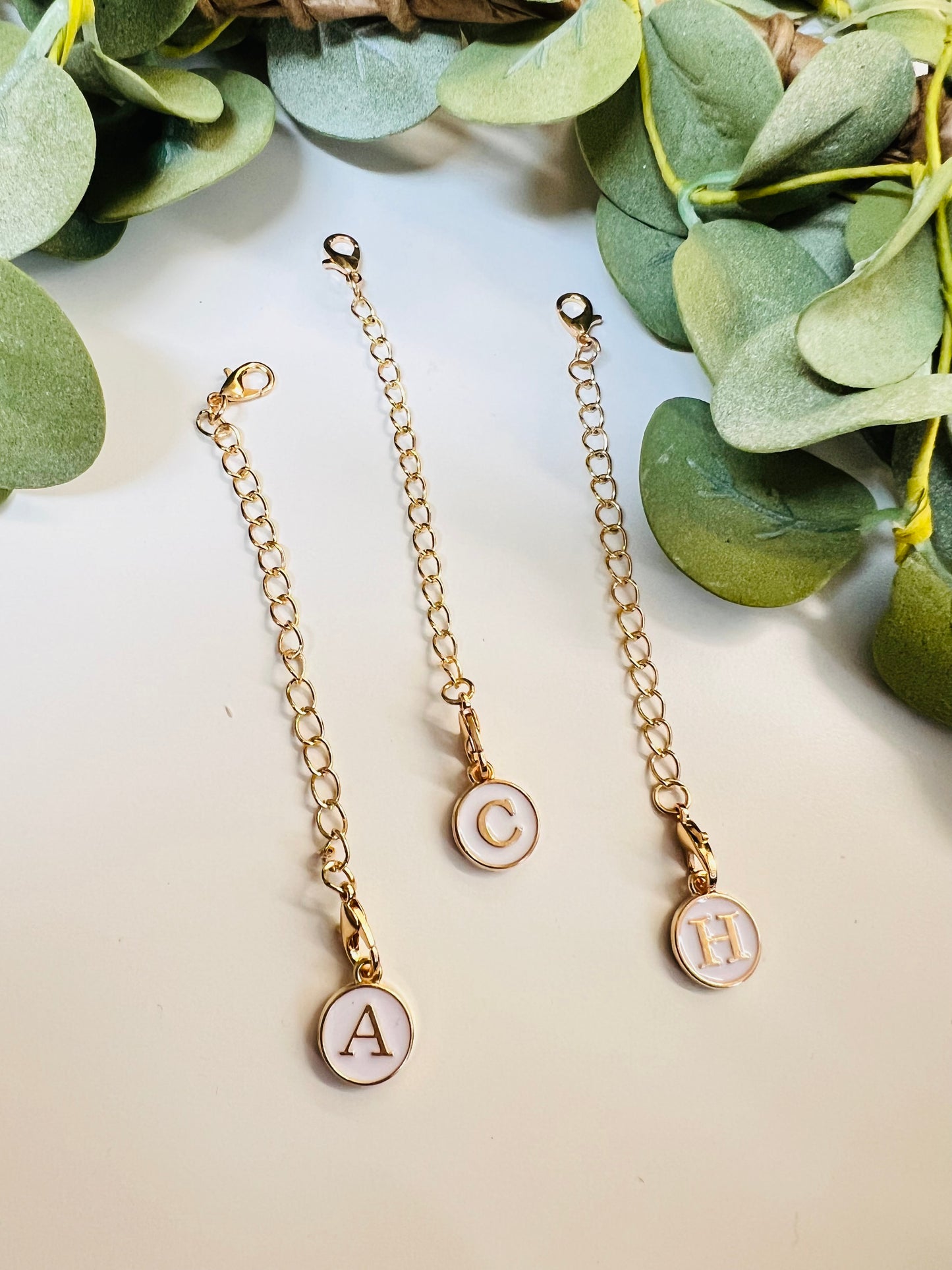 (RTS) LETTER CHARM
