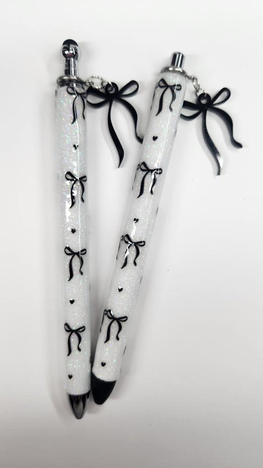 (RTS) COQUETTE NOIR PEN W CHARM