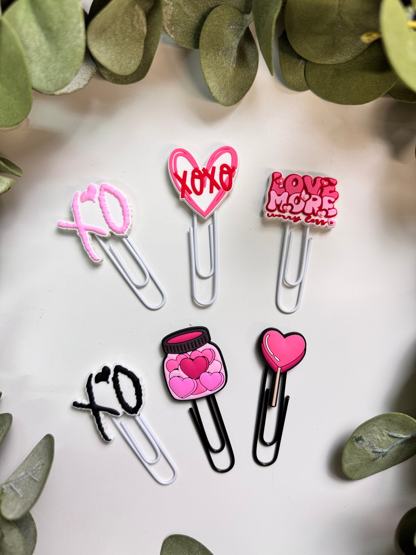 (RTS) LOVE PAPER CLIP