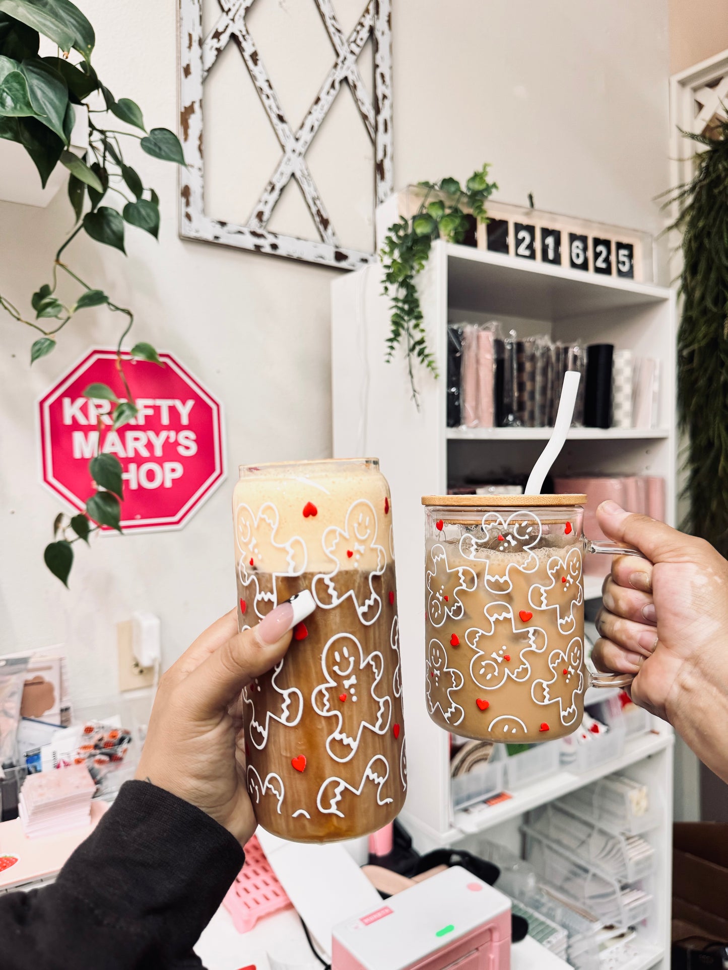 (RTS) GINGERBREAD GLASSWARE