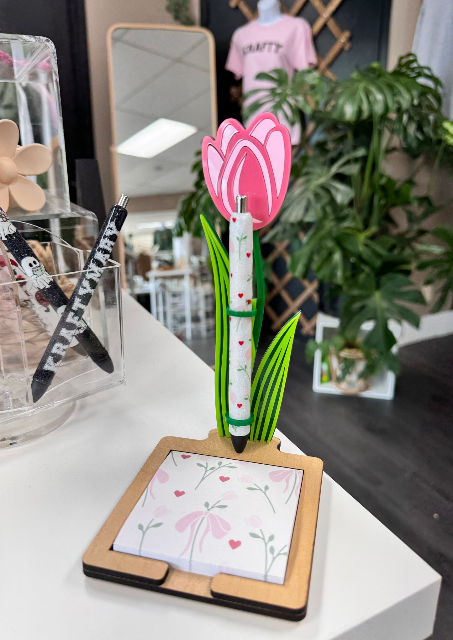 (RTS) TULIP STAND