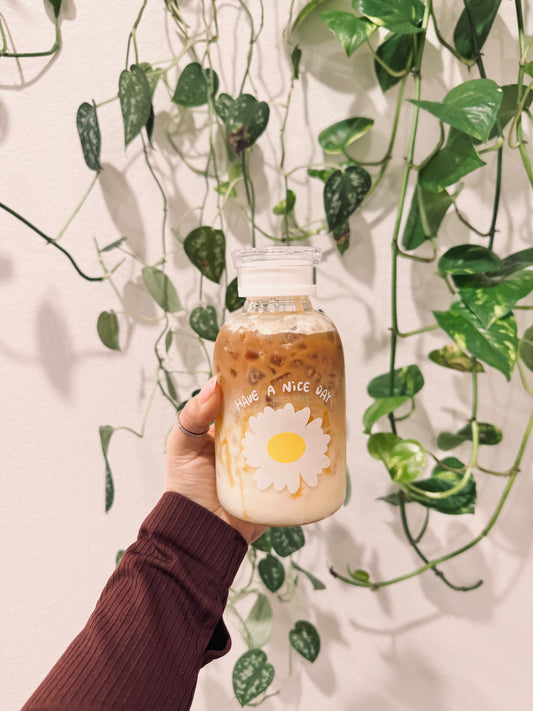 (RTS) DAISY BOTTLE