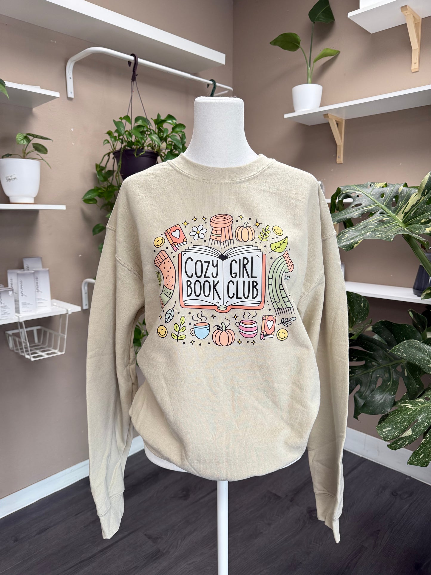 (RTS) COZY GIRL BOOKCLUB CREWNECK