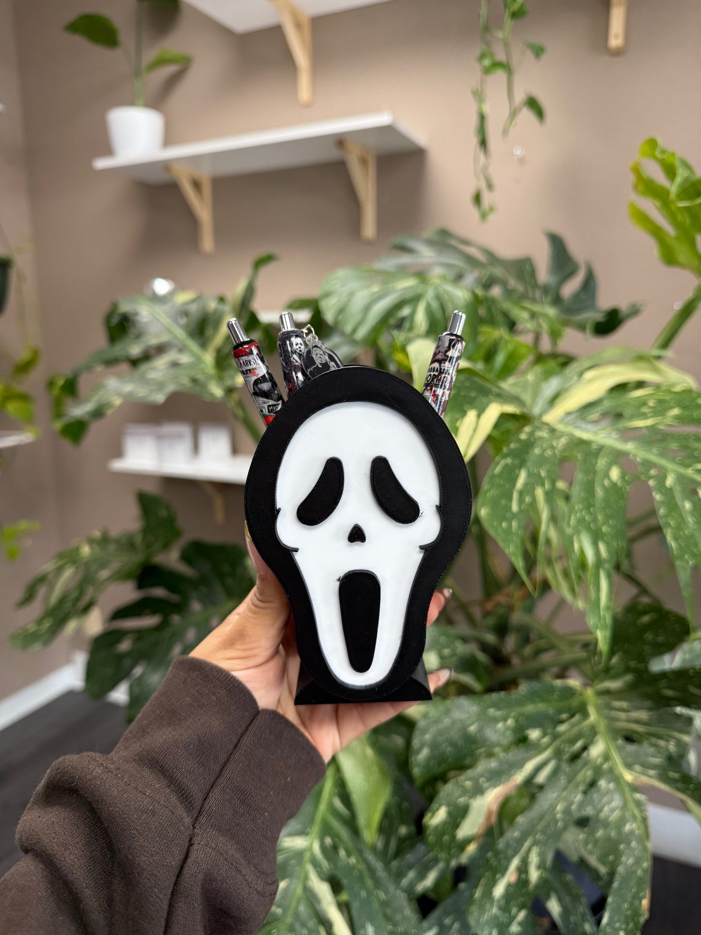 (RTS) GHOST FACE PEN HOLDER