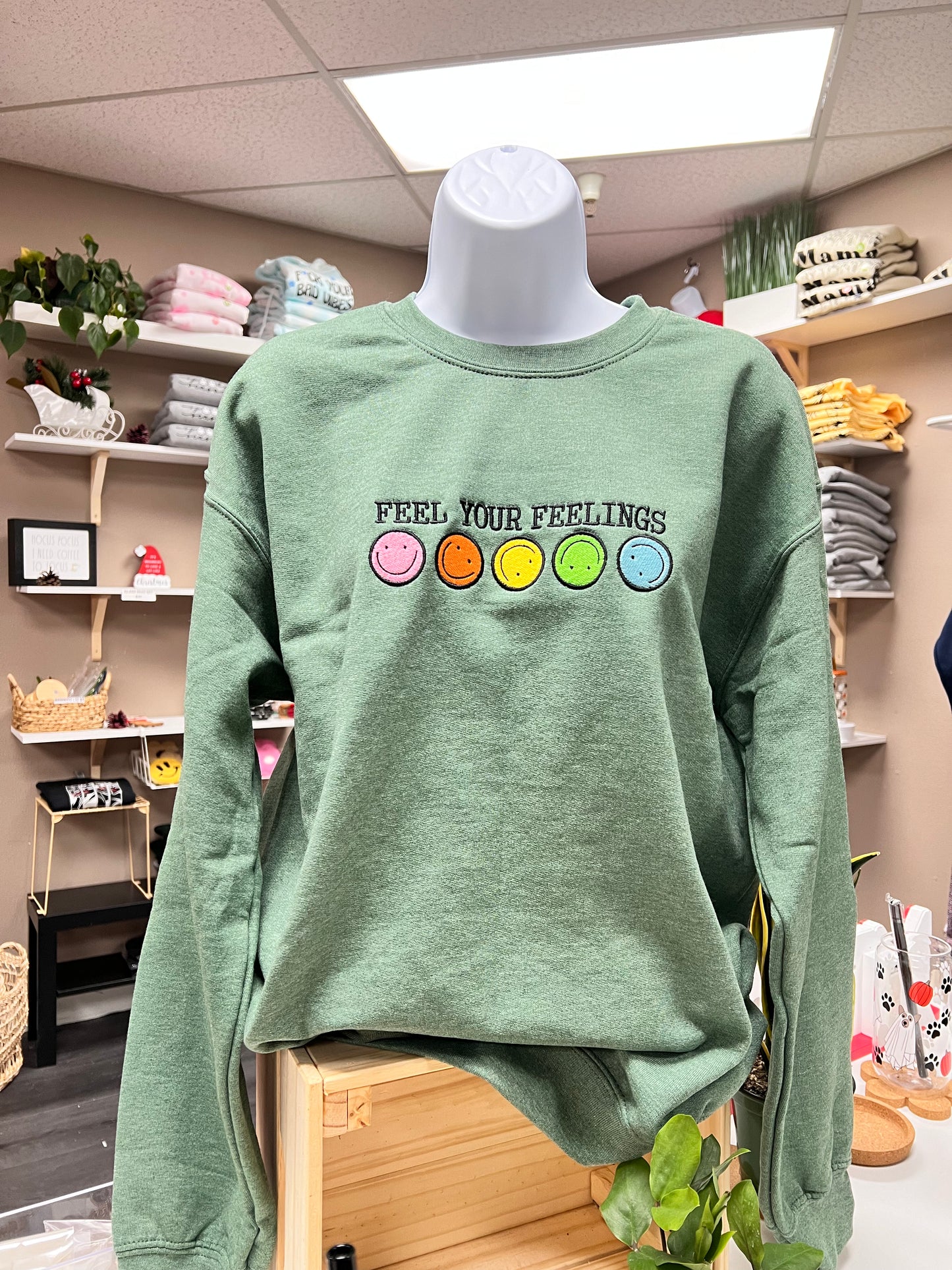 (RTS) FEEL YOUR FEELINGS -EMBROIDERED