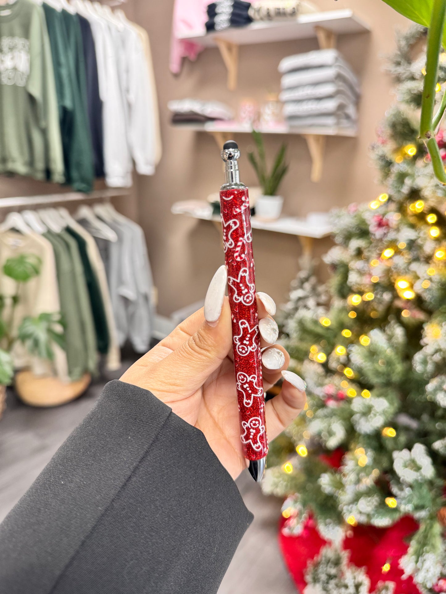 (RTS) RED GINGERBREAD PEN