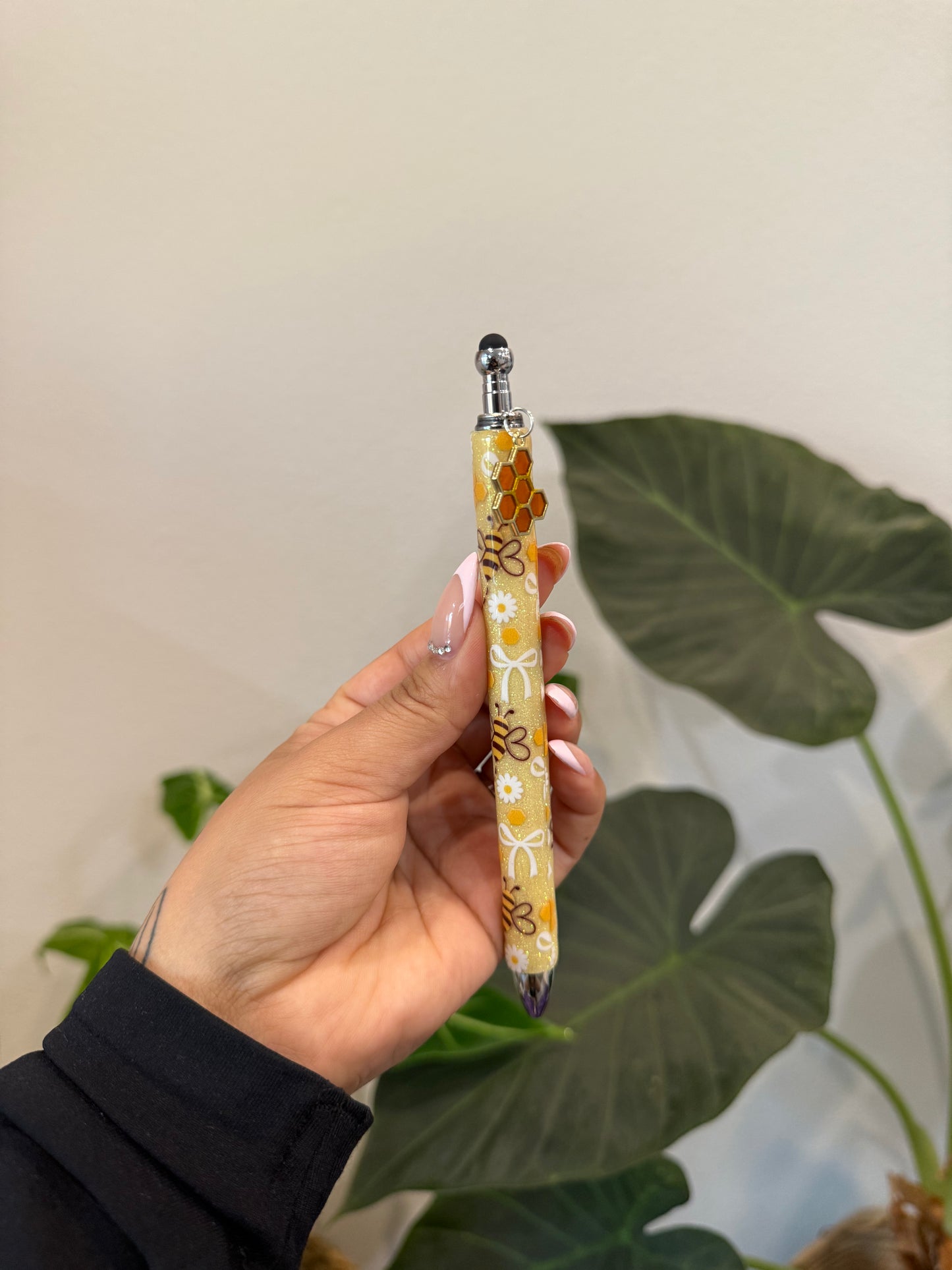 (RTS) BEE 2.0 W CHARM PEN