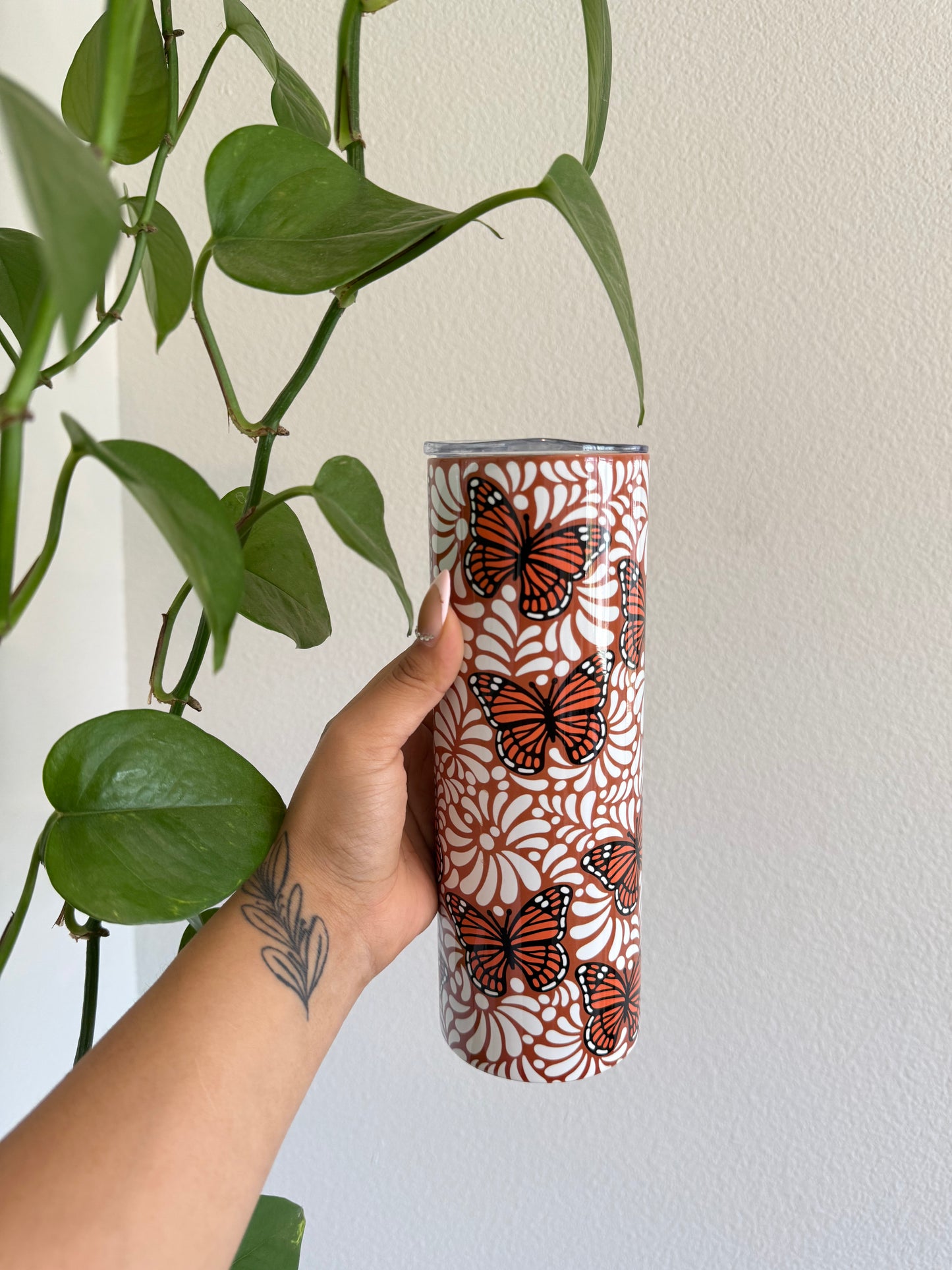 (RTS) TALAVERA BUTTERFLY DRINKWARE