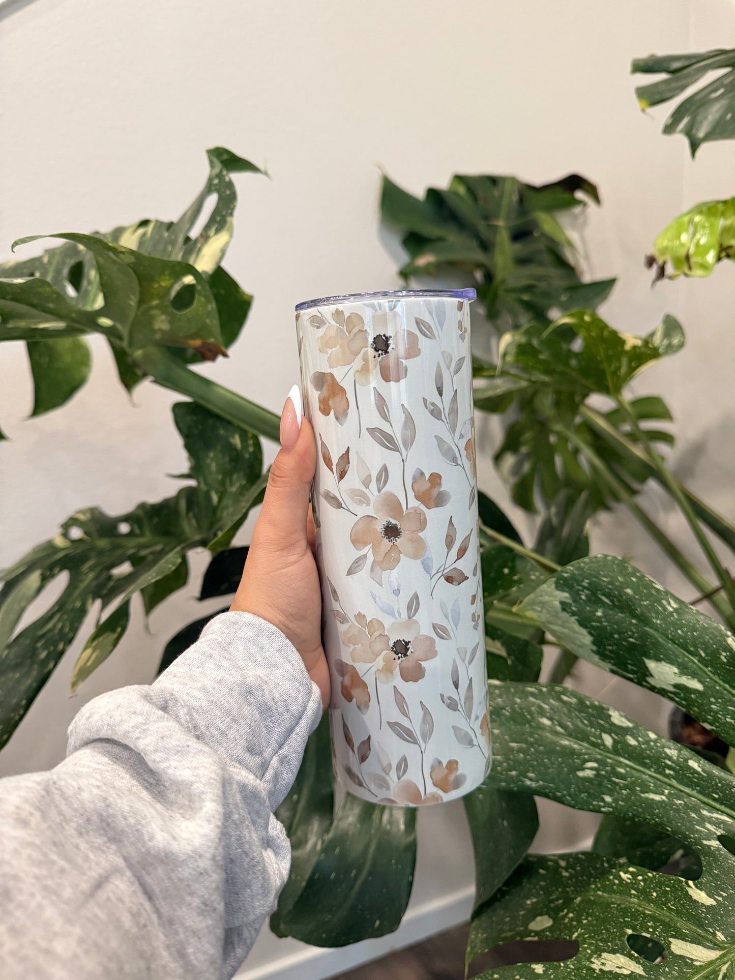 (RTS) NEUTRAL FLORAL VINES TUMBLER