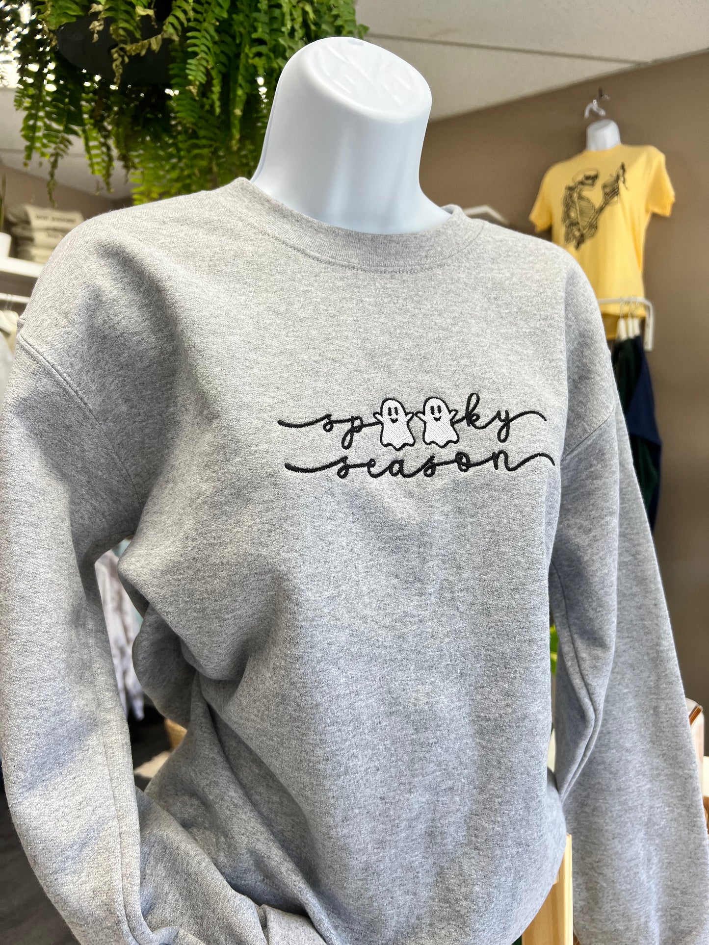(RTS) SPOOKY SEASON GHOSTS-EMBROIDERED