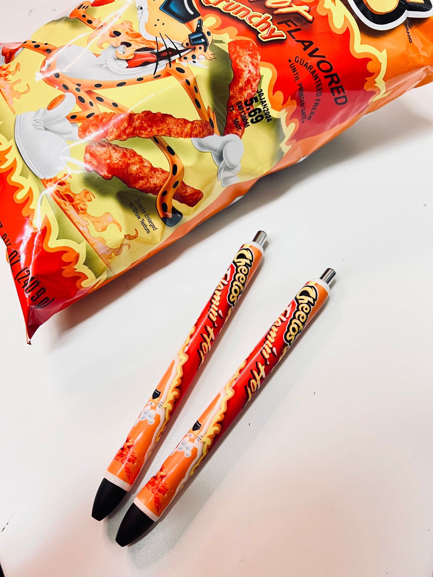(RTS) CHEETOS PEN