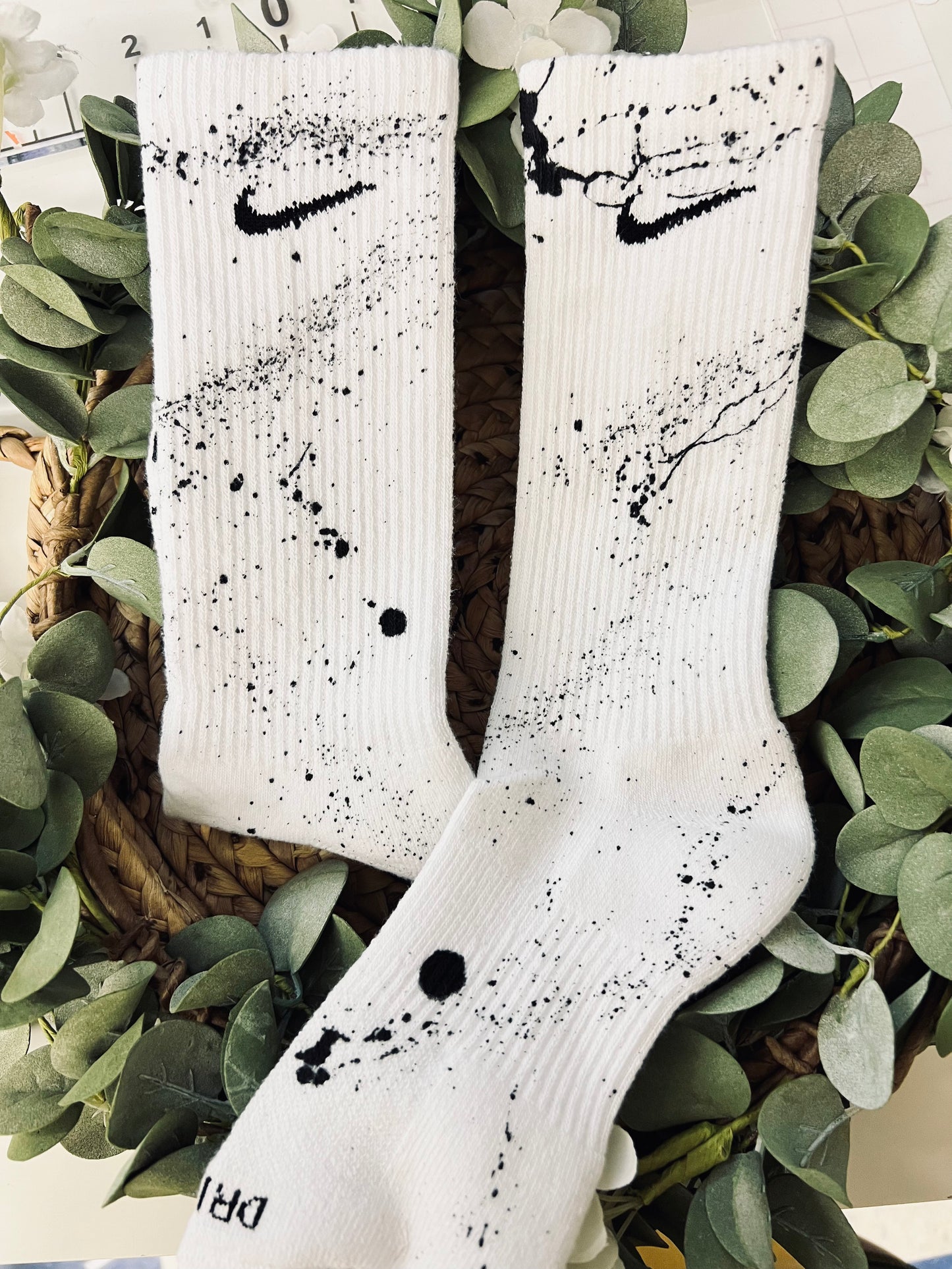 (RTS) BLACK SPLATTERED SOCKS