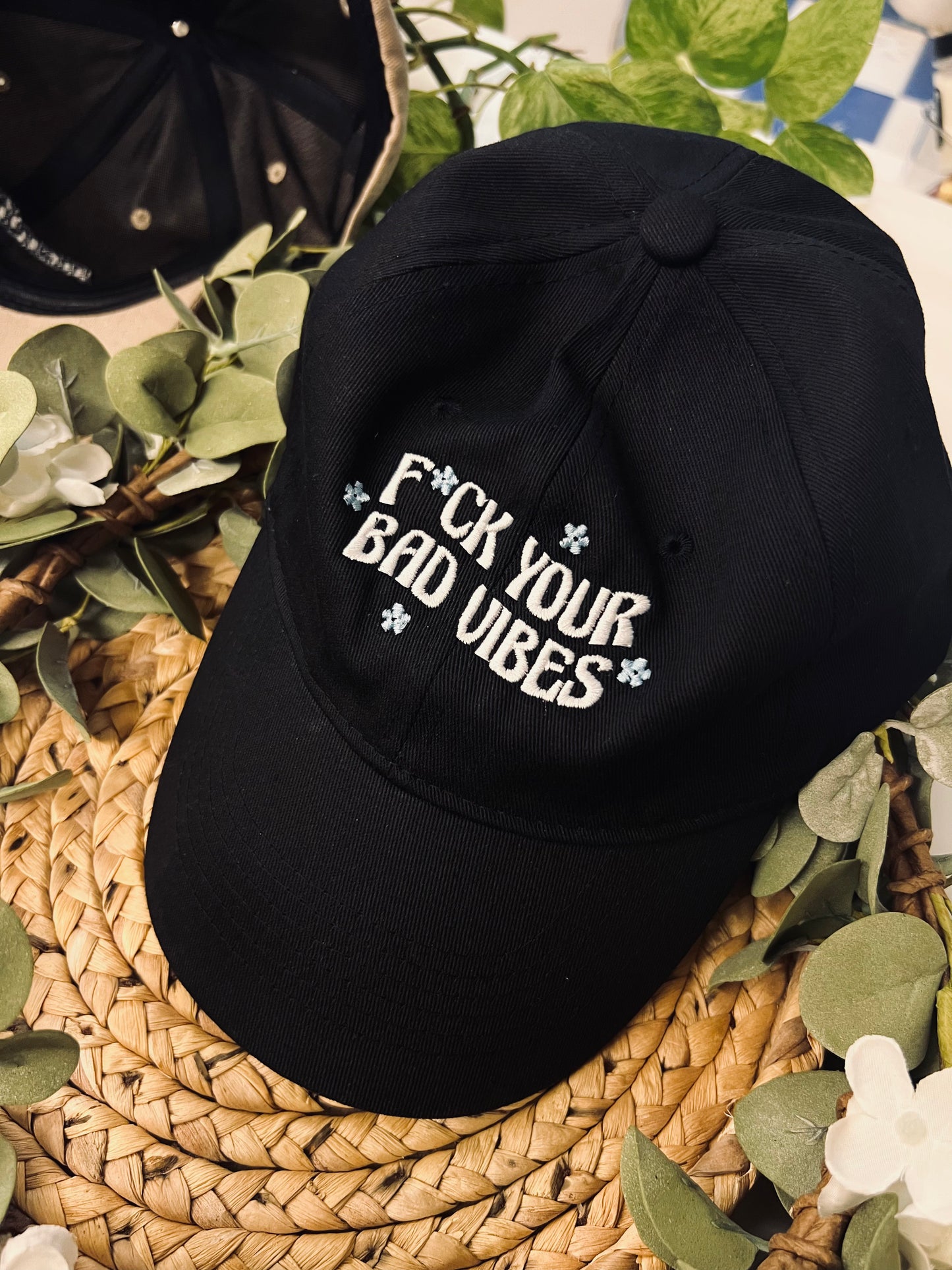 (RTS) NO BAD VIBES HAT
