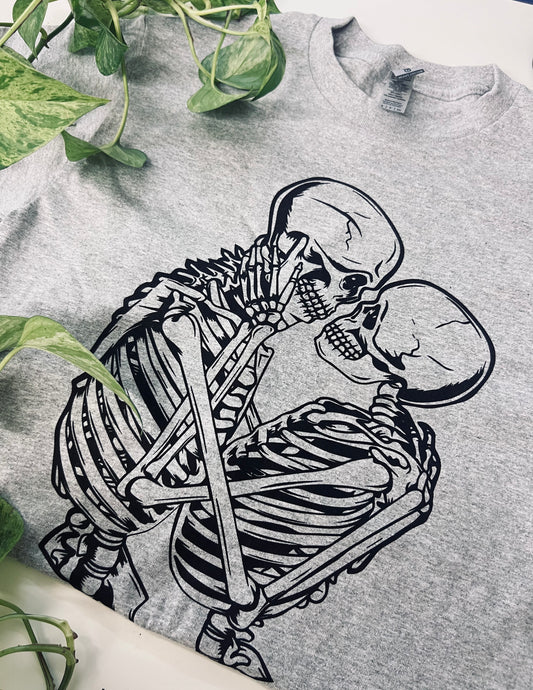 (RTS) COUPLE SKELLY TEE