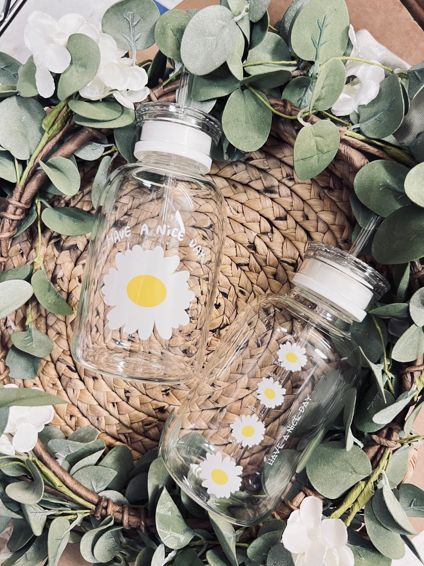 (RTS) DAISY BOTTLE