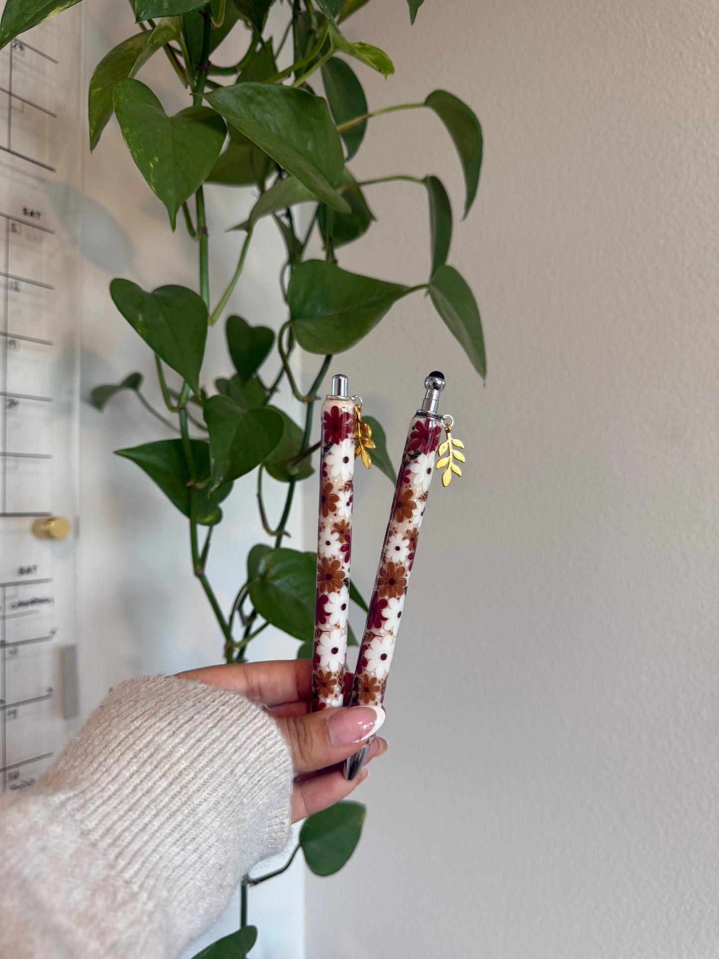 (RTS) FLORAL HARVEST PEN W CHARM