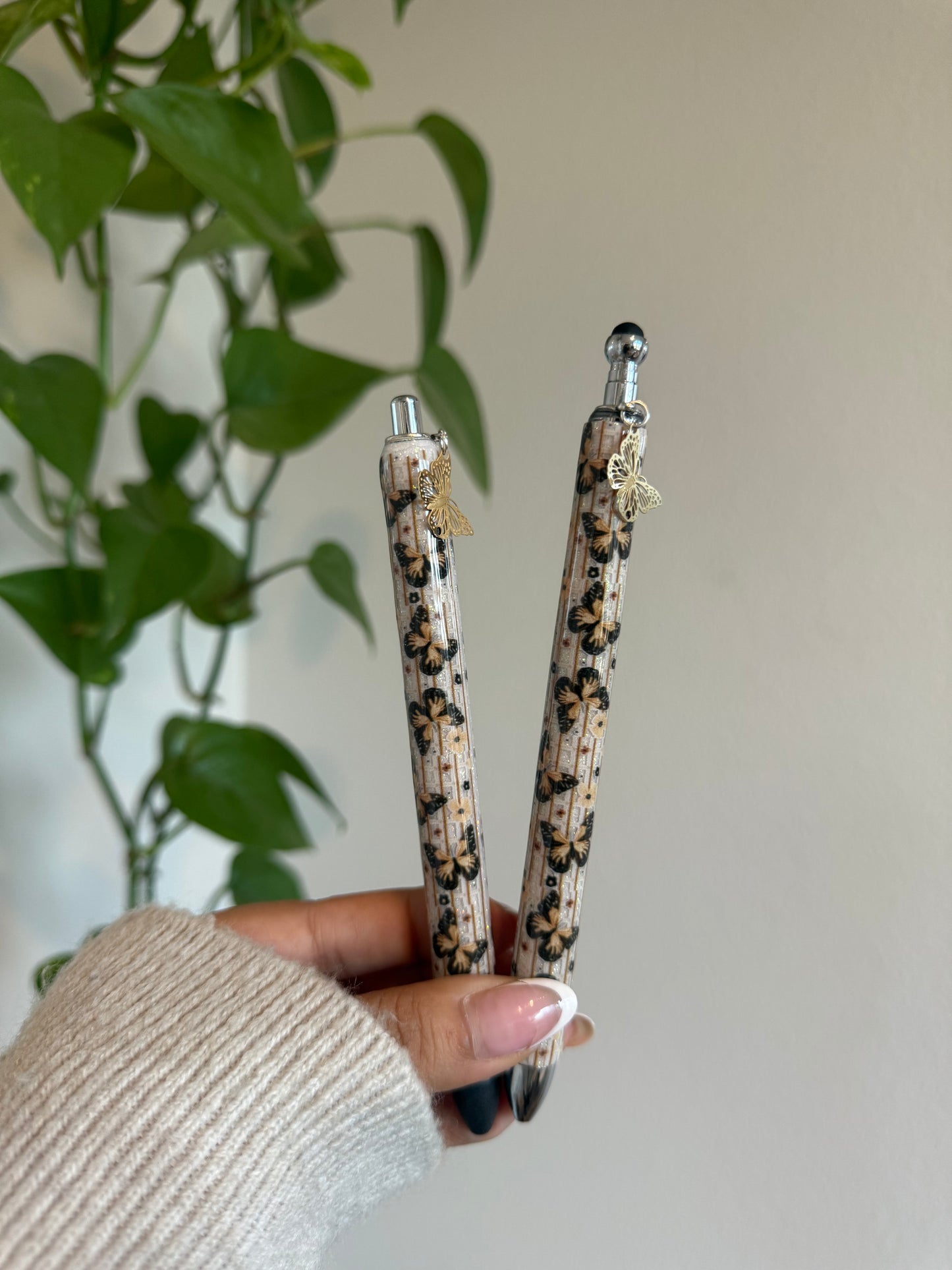 (RTS) BOHO BUTTERFLY PEN W CHARM