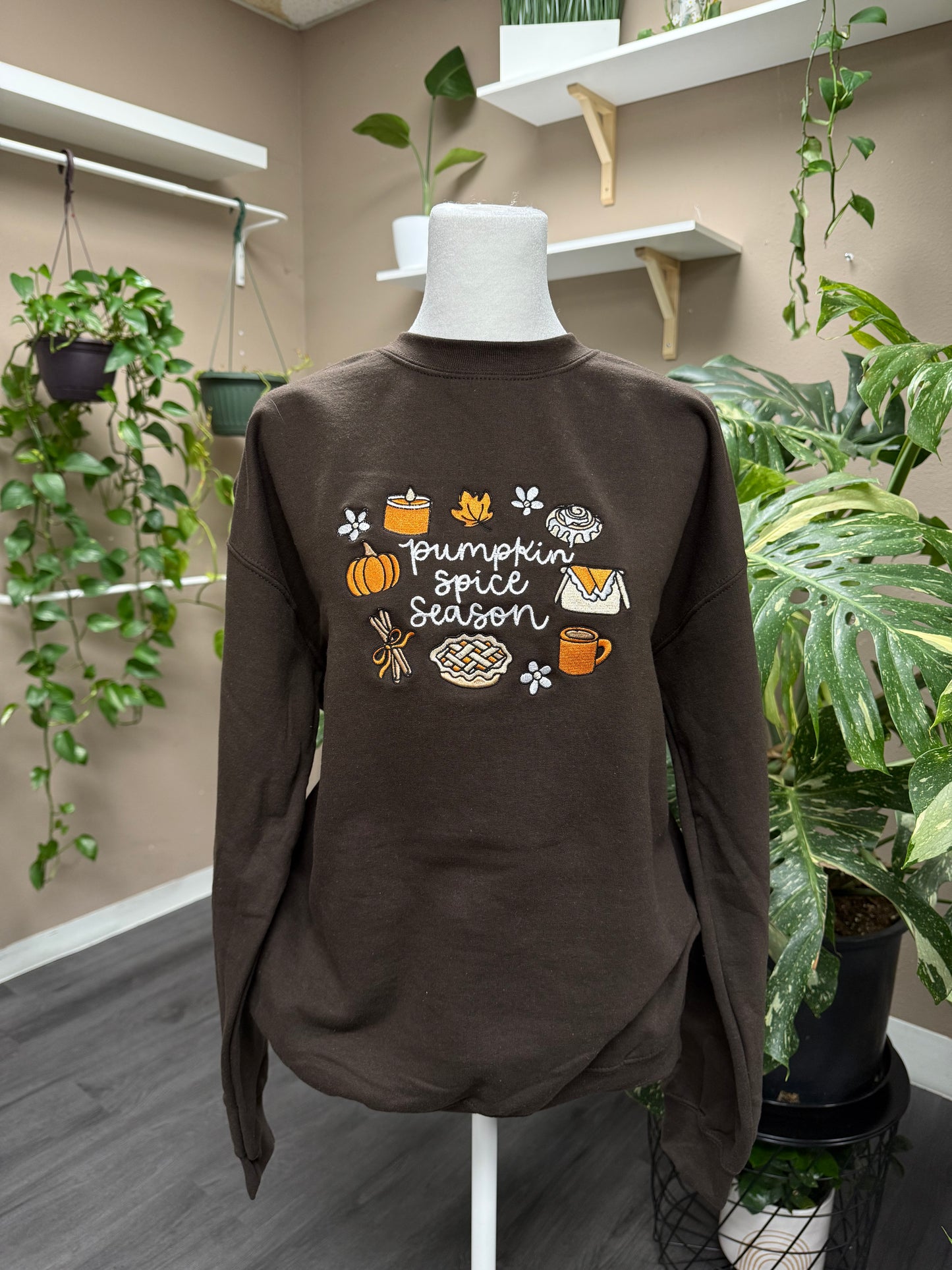 (RTS) PUMPKIN SPICE SZN EMBROIDERED CREWNECK