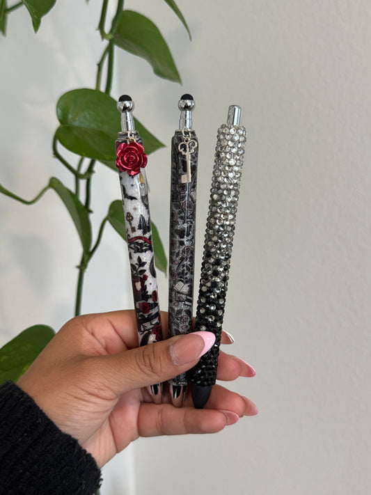 (RTS) DARK ROMANCE PEN