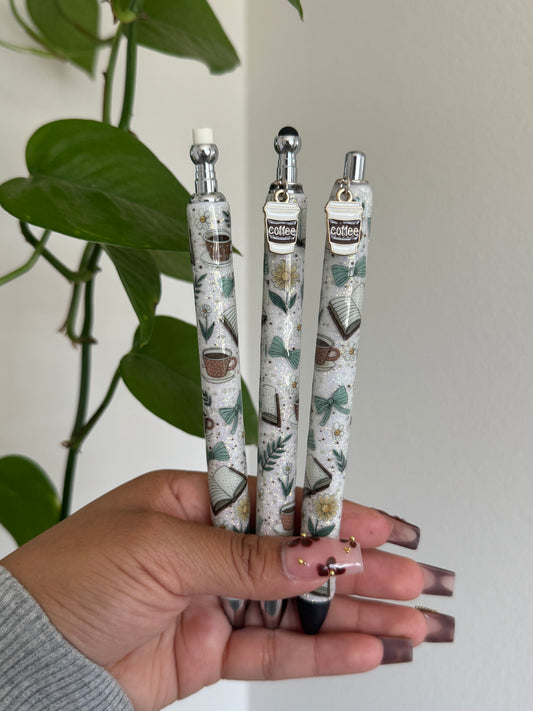 (RTS) LATTE & BOOKS PEN W CHARM