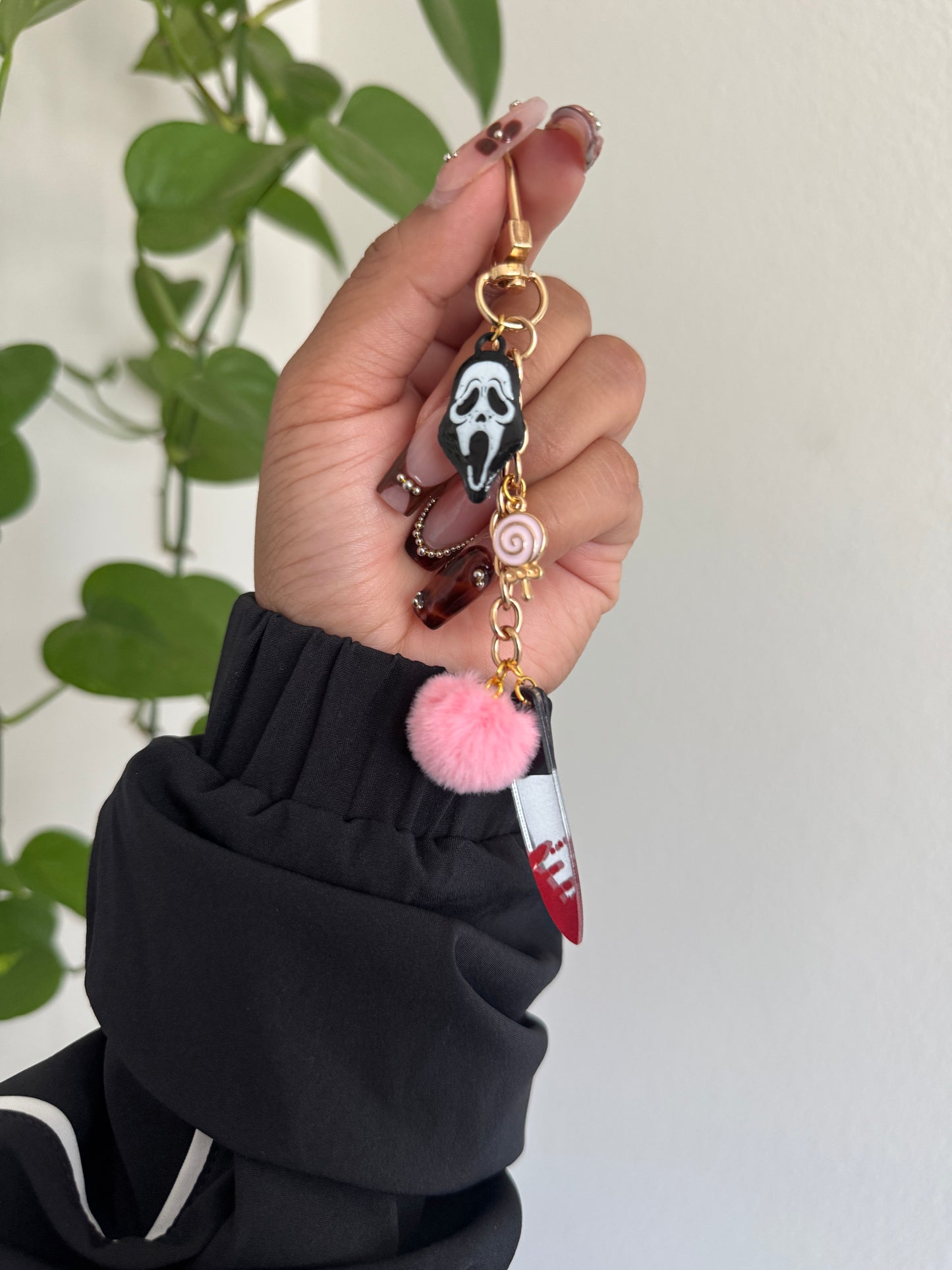 (RTS) PINK GHOSTFACE CHARM