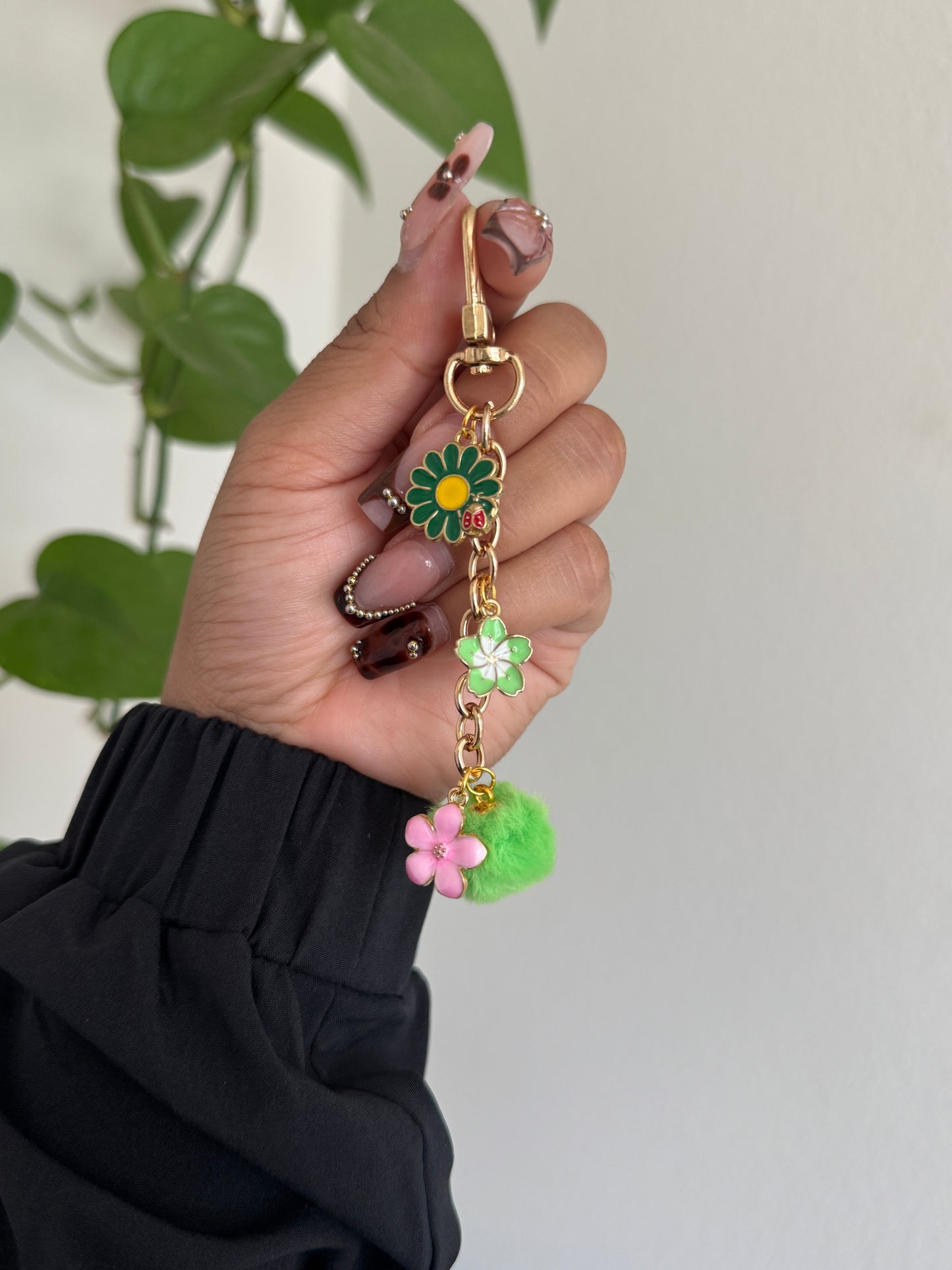(RTS) LADYBUG GARDEN CHARM