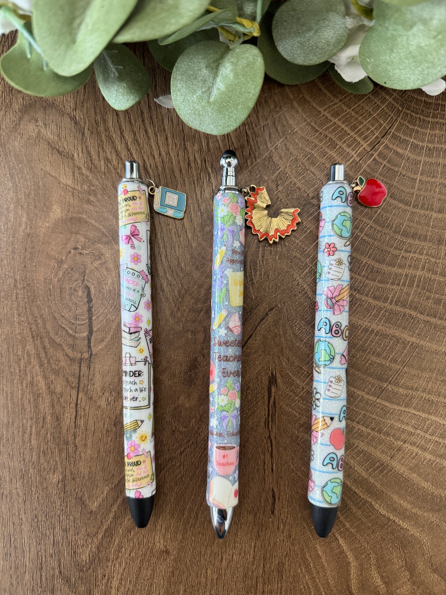 (RTS) TEACHER PEN W CHARM