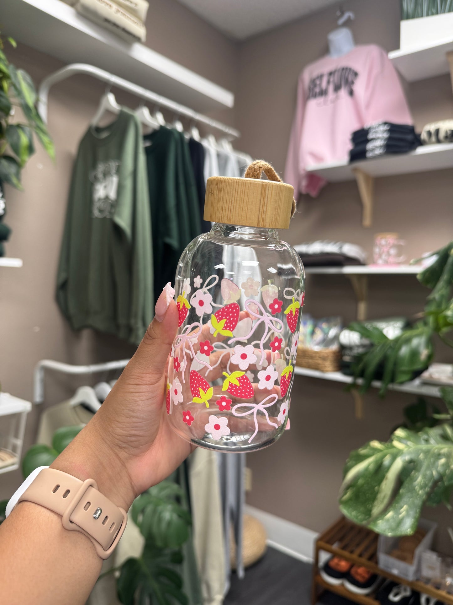 (RTS) STRAWBERRY COQUETTE DRINKWARE