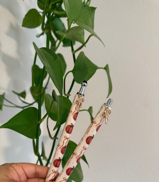 (RTS) VINTAGE GHOUL PUMPKIN PEN W CHARM