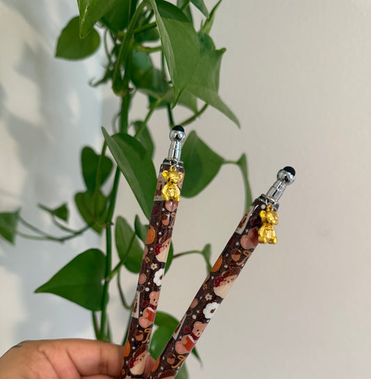 (RTS) COZY FALL BEAR PEN W CHARM