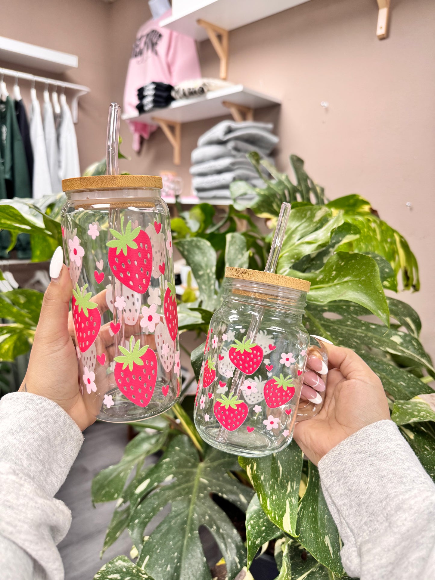 (RTS) STRAWBERRY DRINKWARE